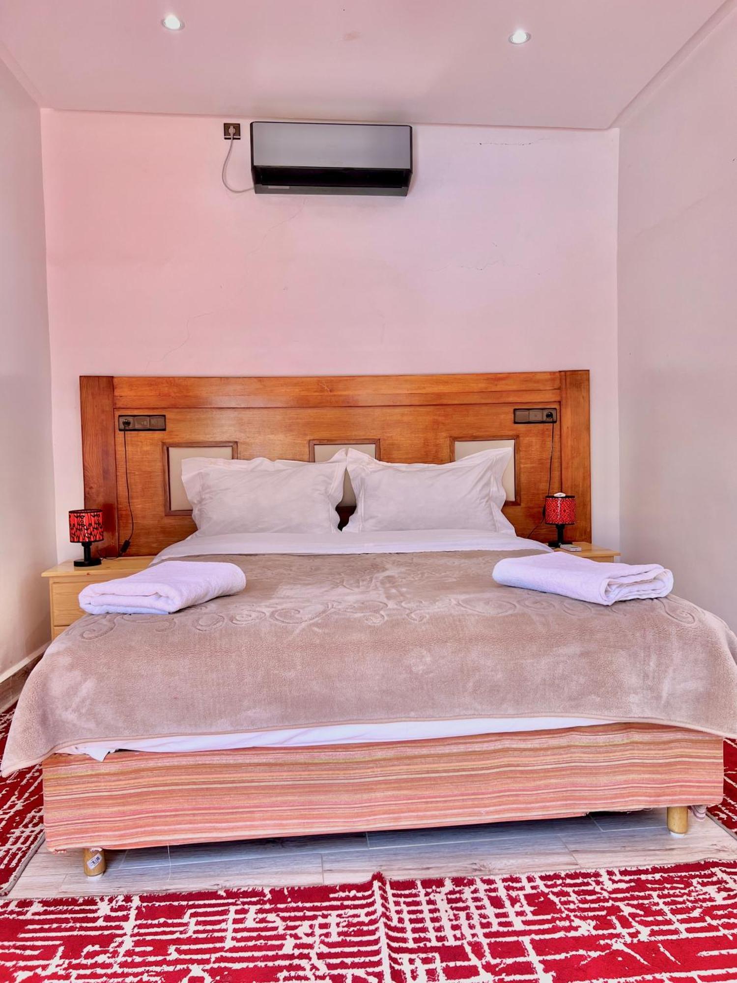 Hotel L'Arganier D'Ammelne Tafraout Bagian luar foto